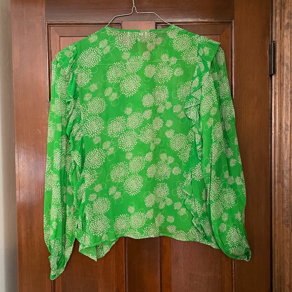 Size Large Karina Grimaldi silk blend blouse. - Picture 2 of 9